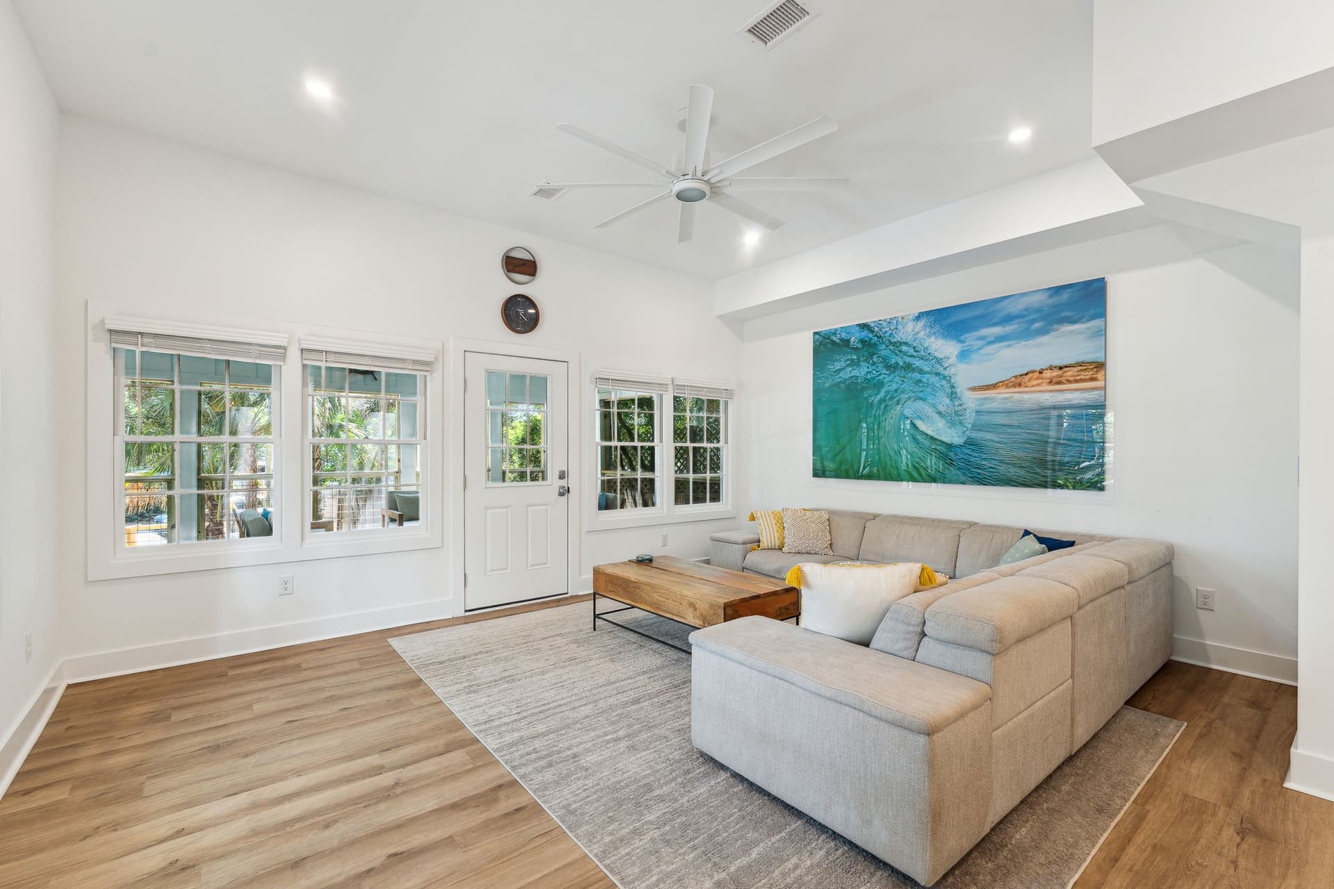 Follynesia - Image 4