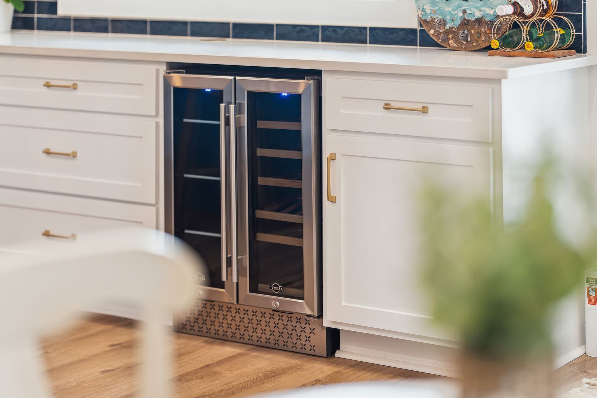 Follynesia - Image 11