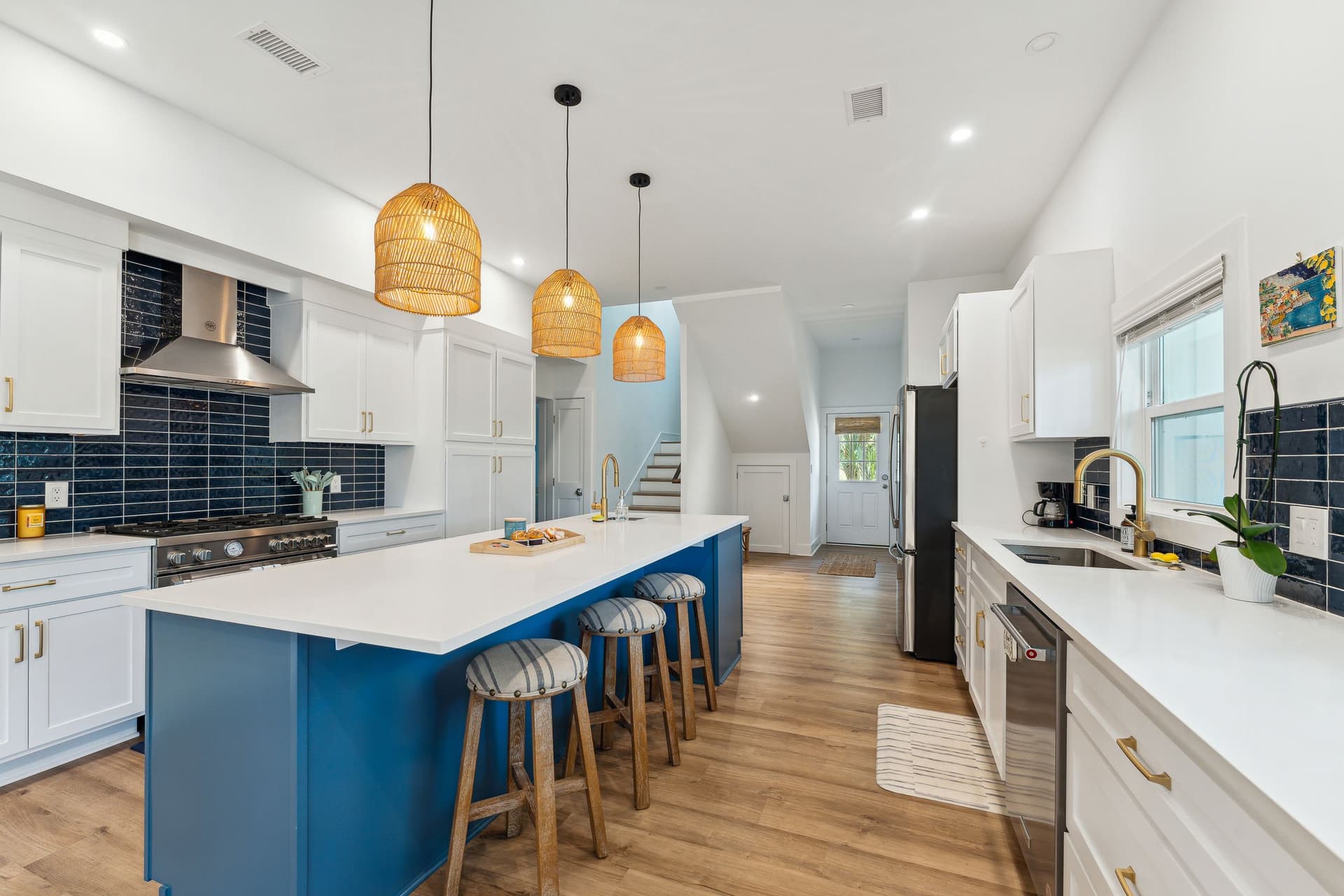 Follynesia - Image 14