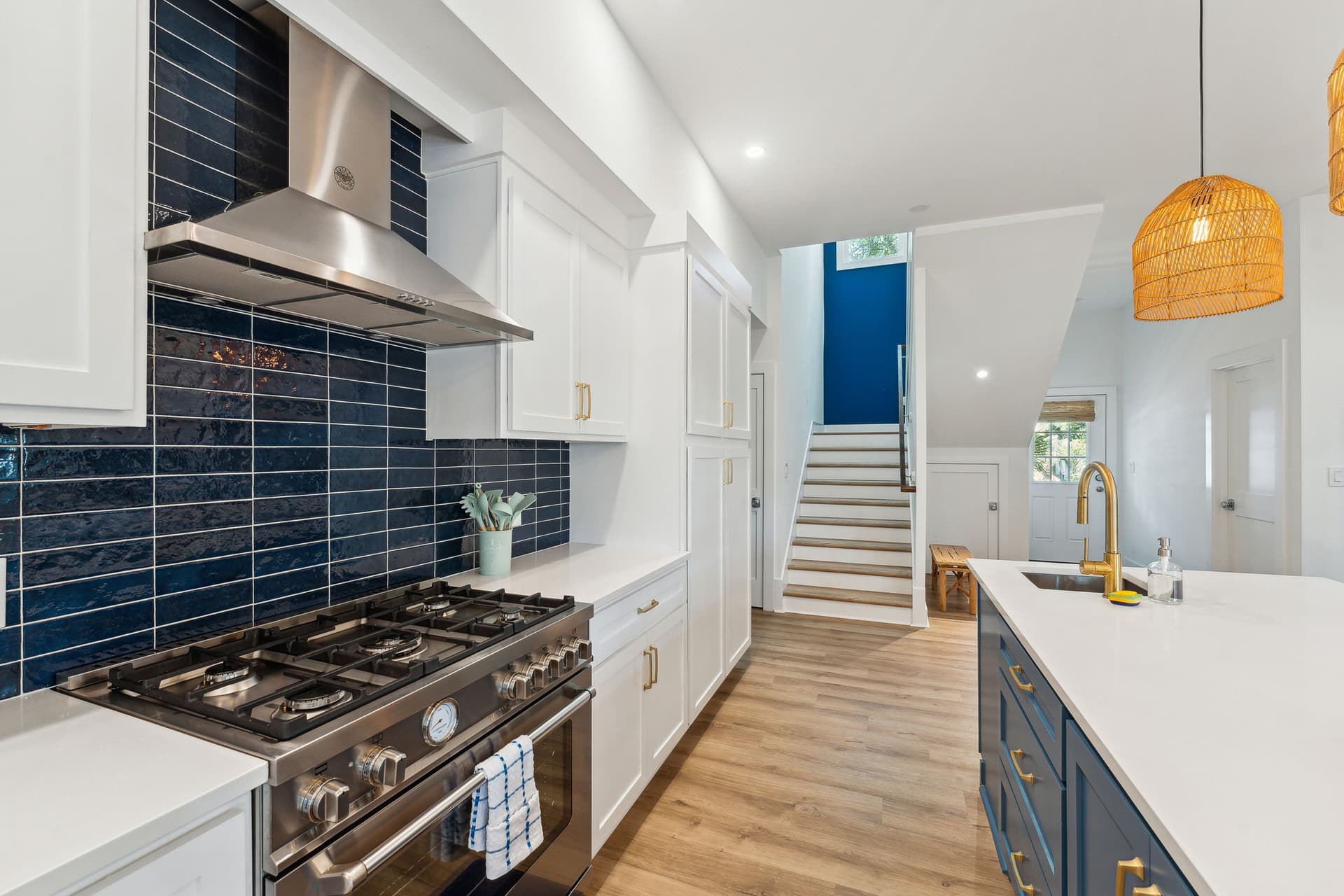 Follynesia - Image 15