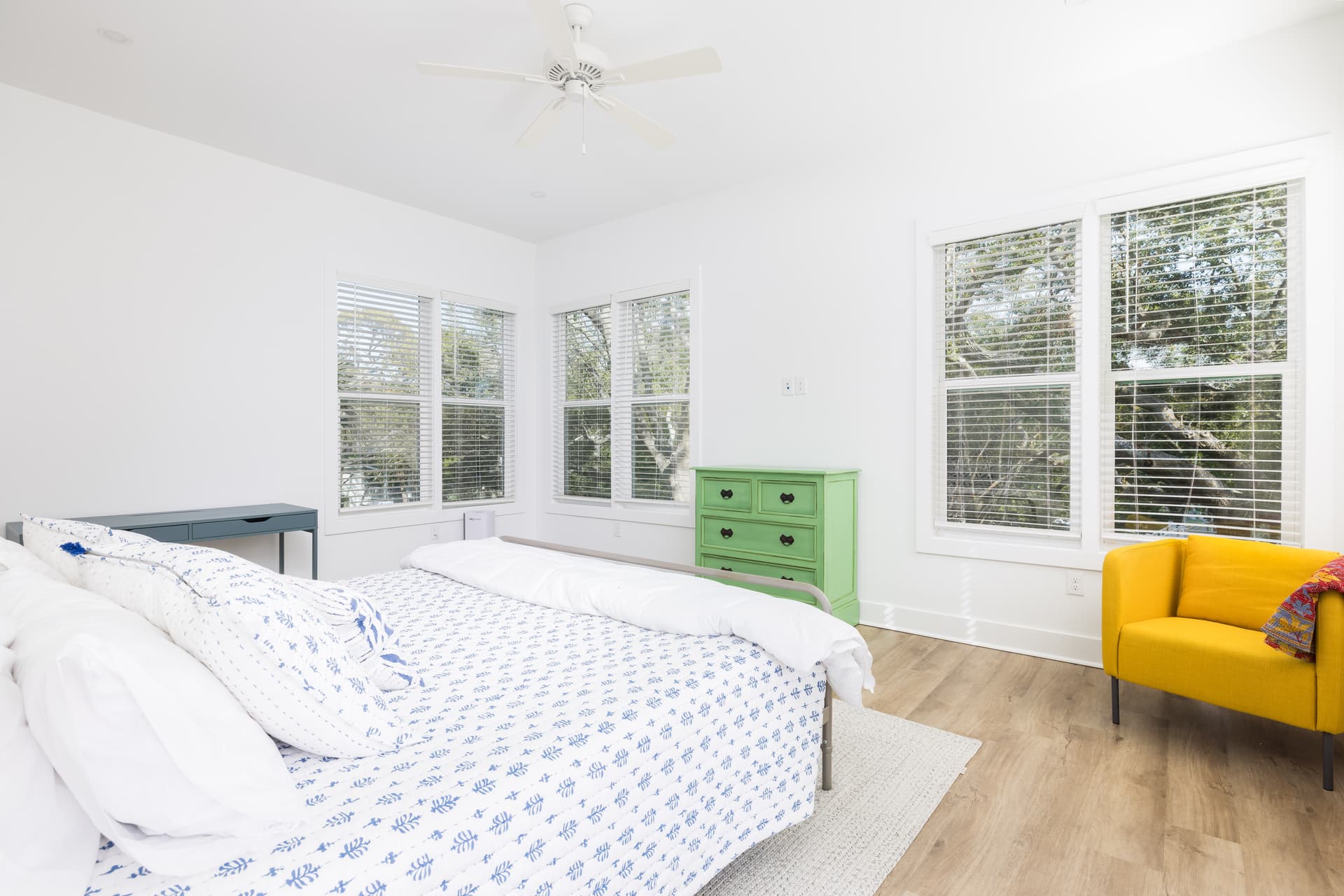 Follynesia - Image 19