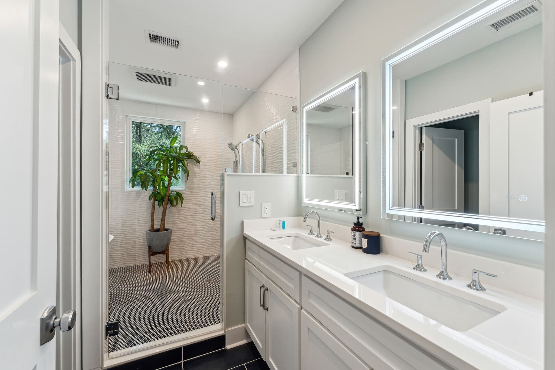 Follynesia - Image 20