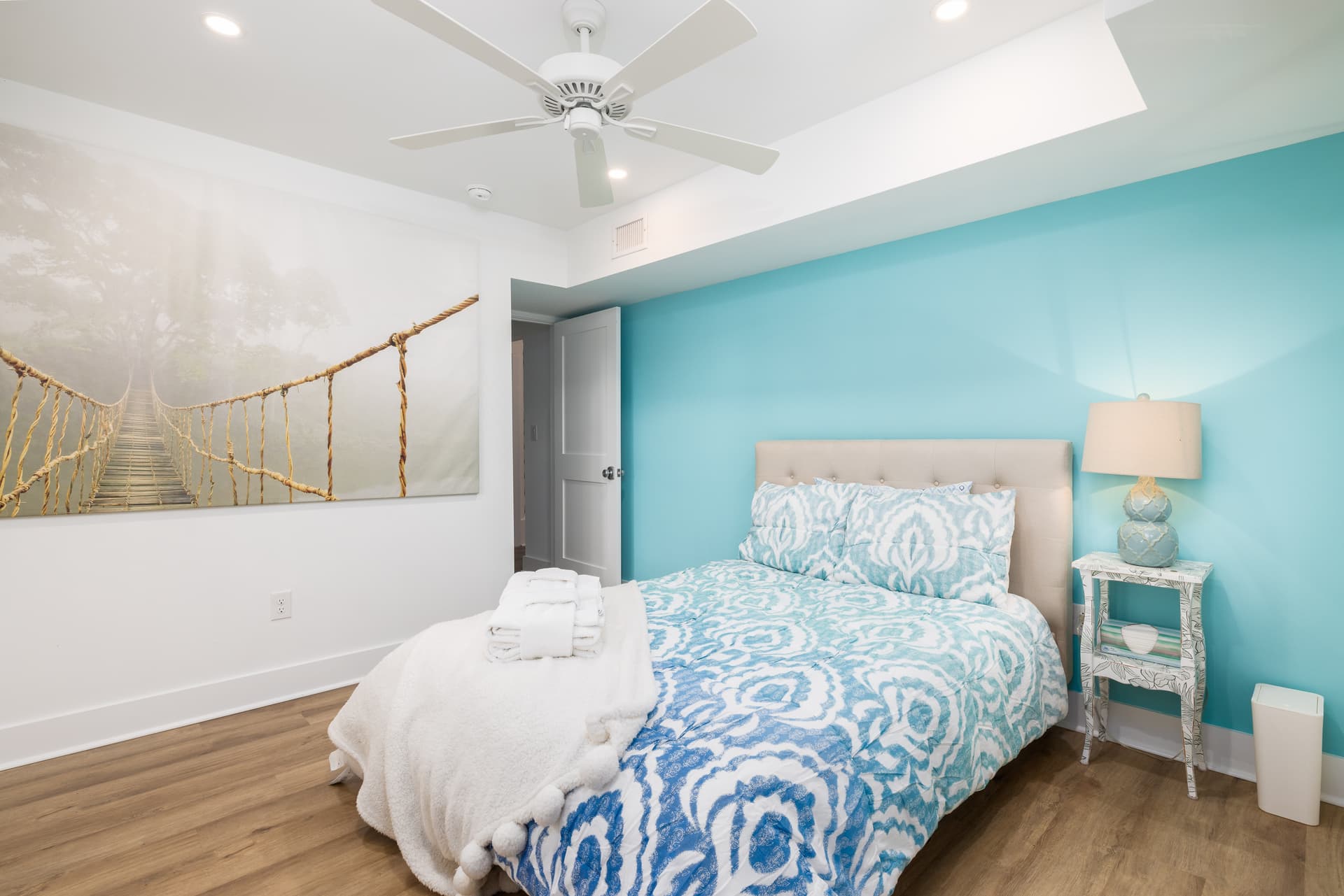 Follynesia - Image 26