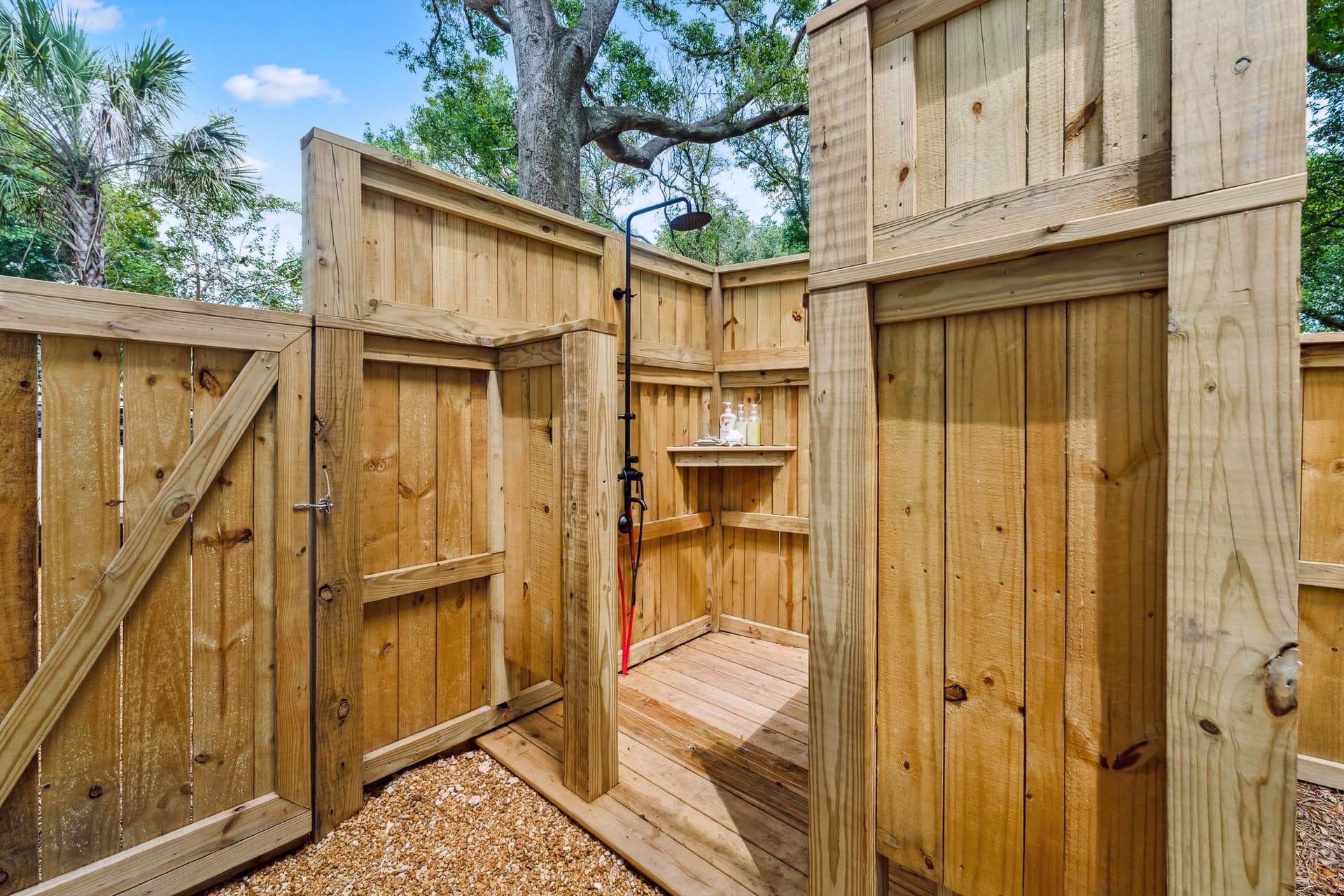 Follynesia - Image 29