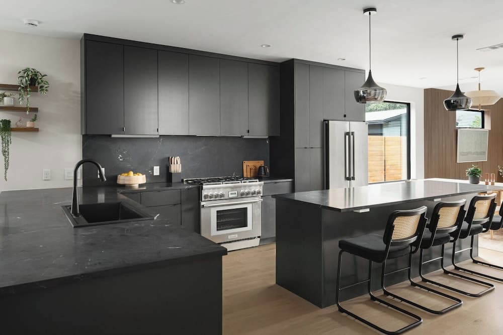 East Austin House - Image 18