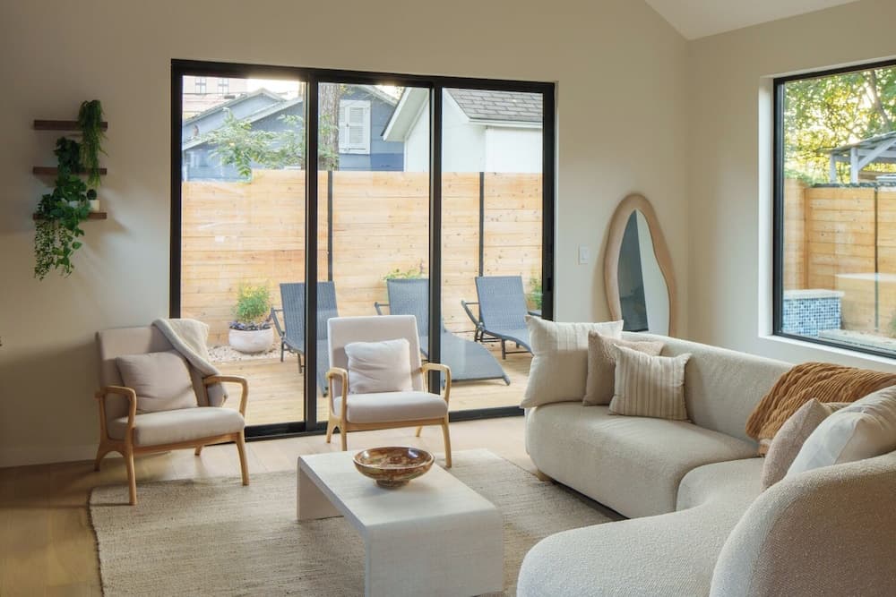 East Austin House - Image 25