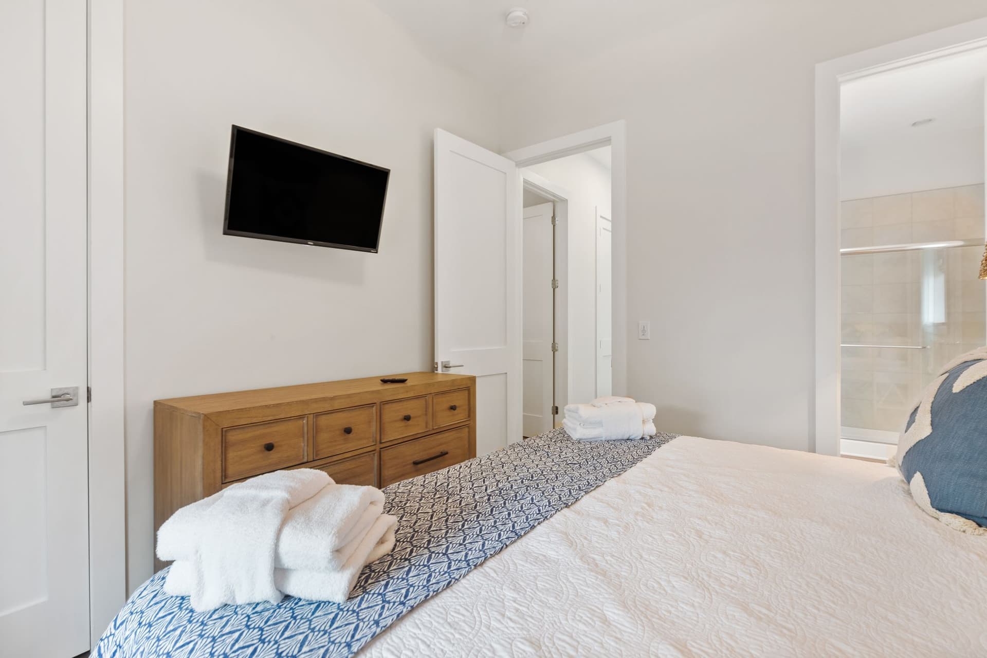 Lemon Twist - Image 26