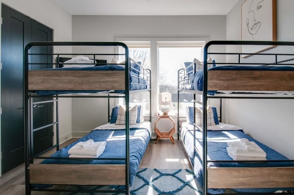 Double Deck - Image 12