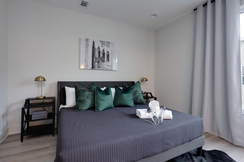 Double Deck - Image 20