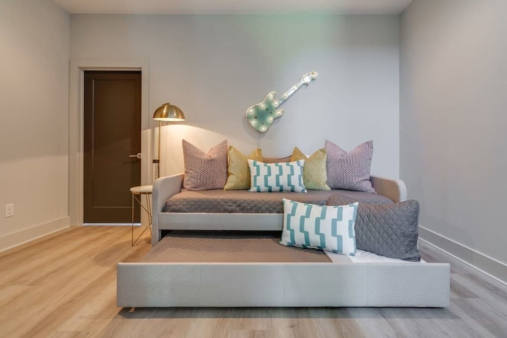 Double Deck - Image 30