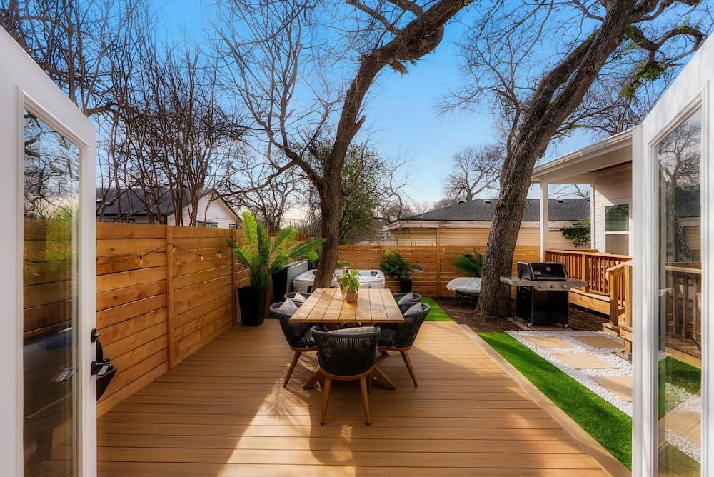 East Side Sanctuary - Image 25