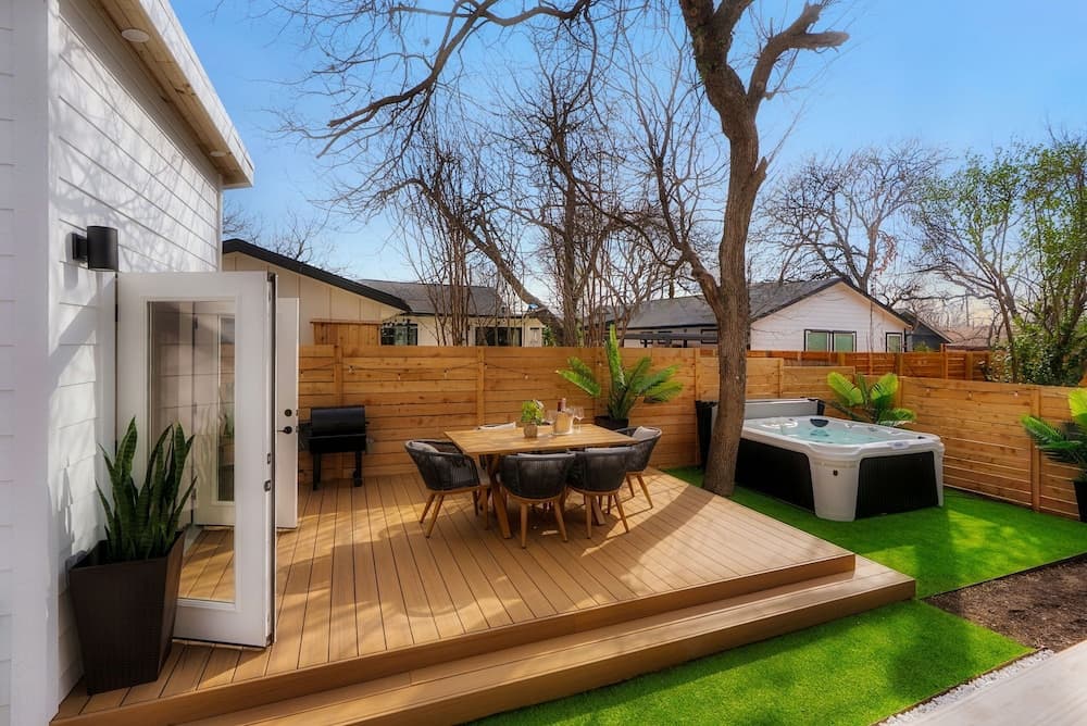 East Side Sanctuary - Image 30