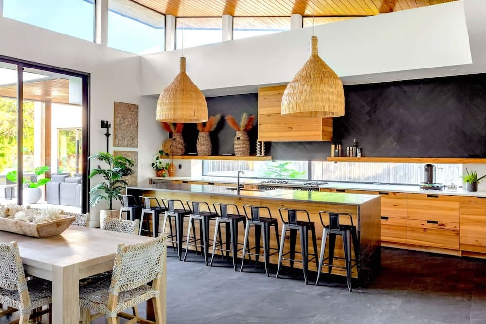 Eastside Rainey Mansion - Image 5