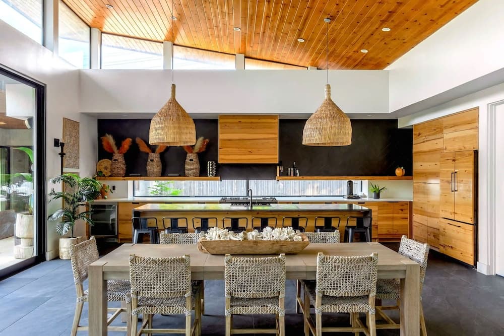 Eastside Rainey Mansion - Image 9