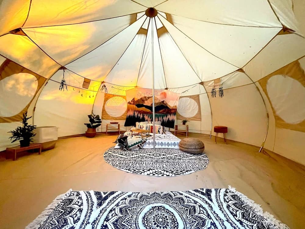 Eastside Rainey Mansion - Image 35