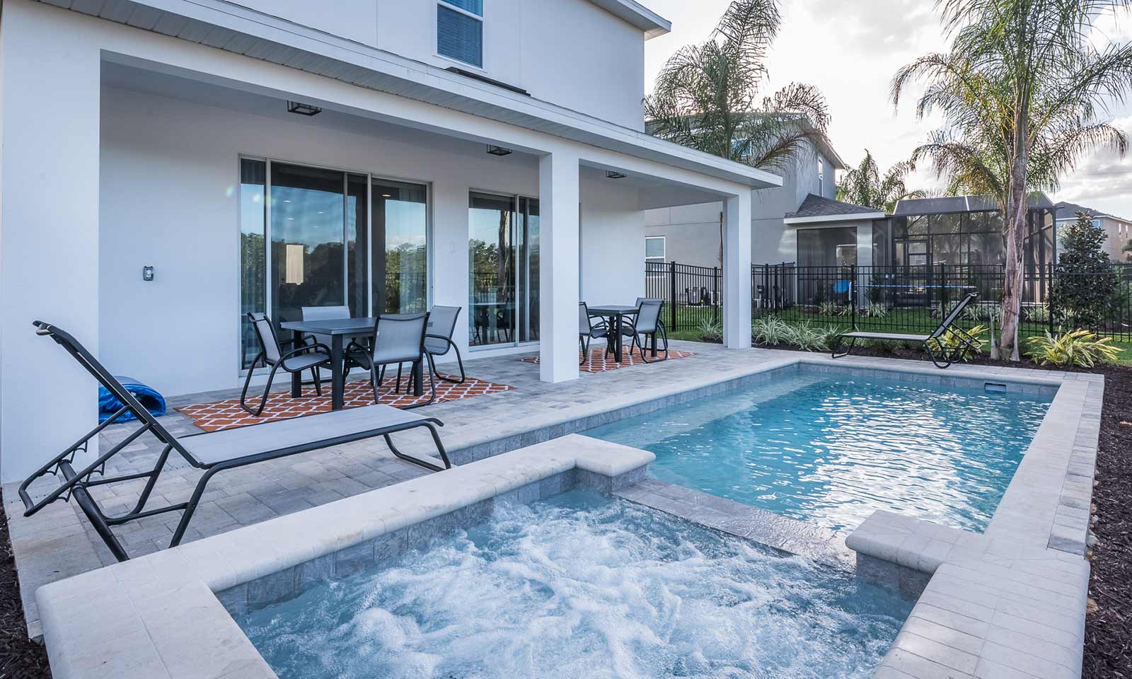 The Modern Oasis - Image 6