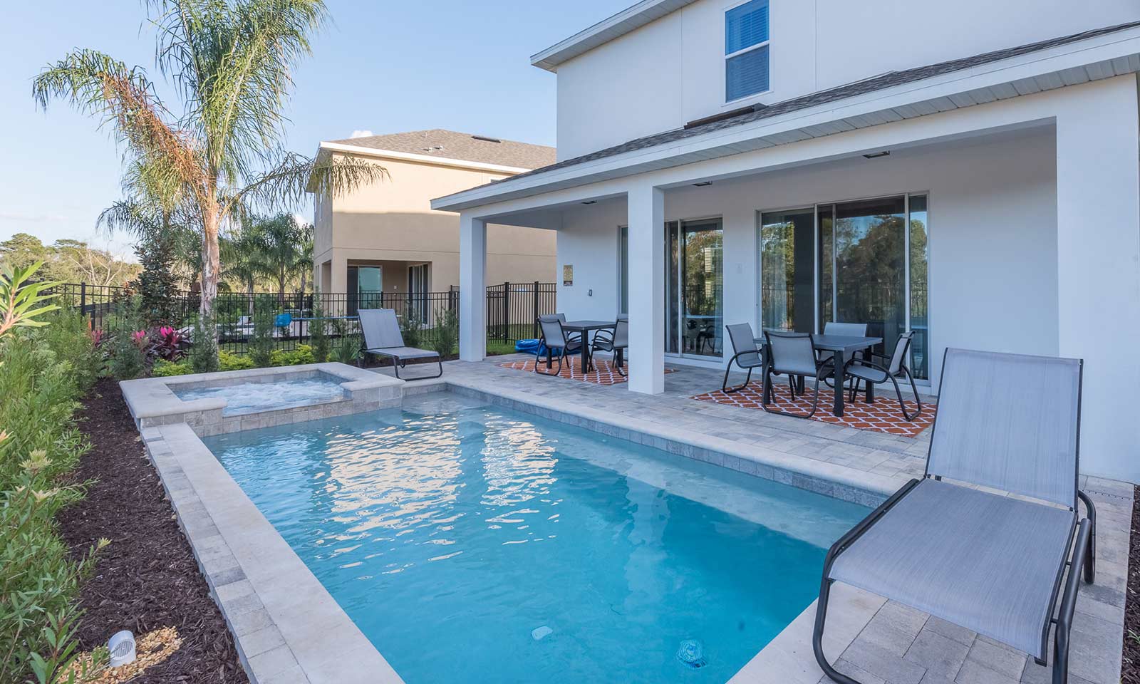 The Modern Oasis - Image 26