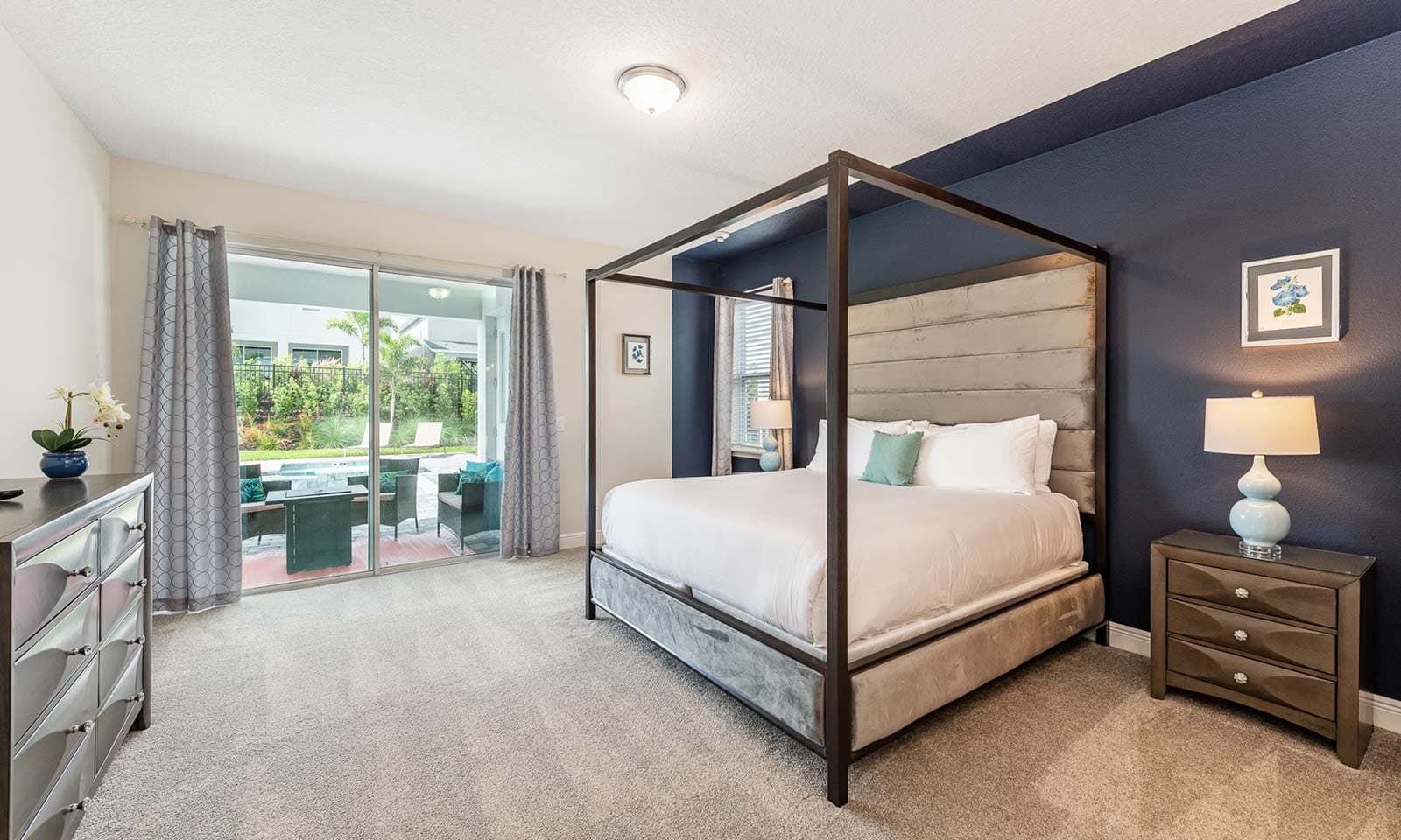 The Vibrant Airy Villa - Image 6