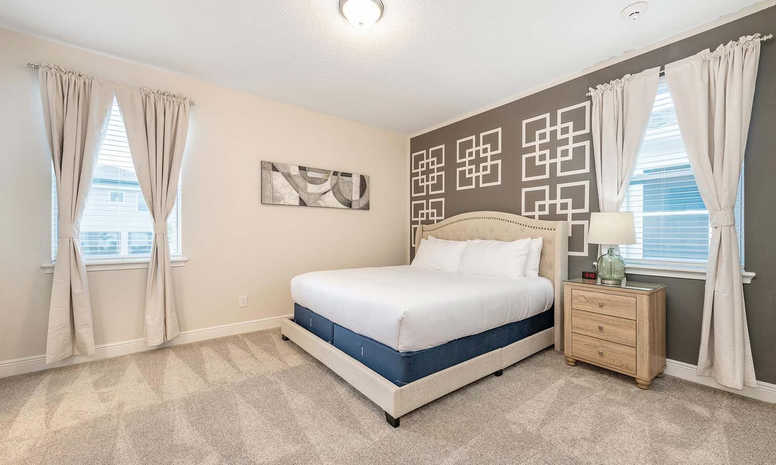 The Vibrant Airy Villa - Image 22