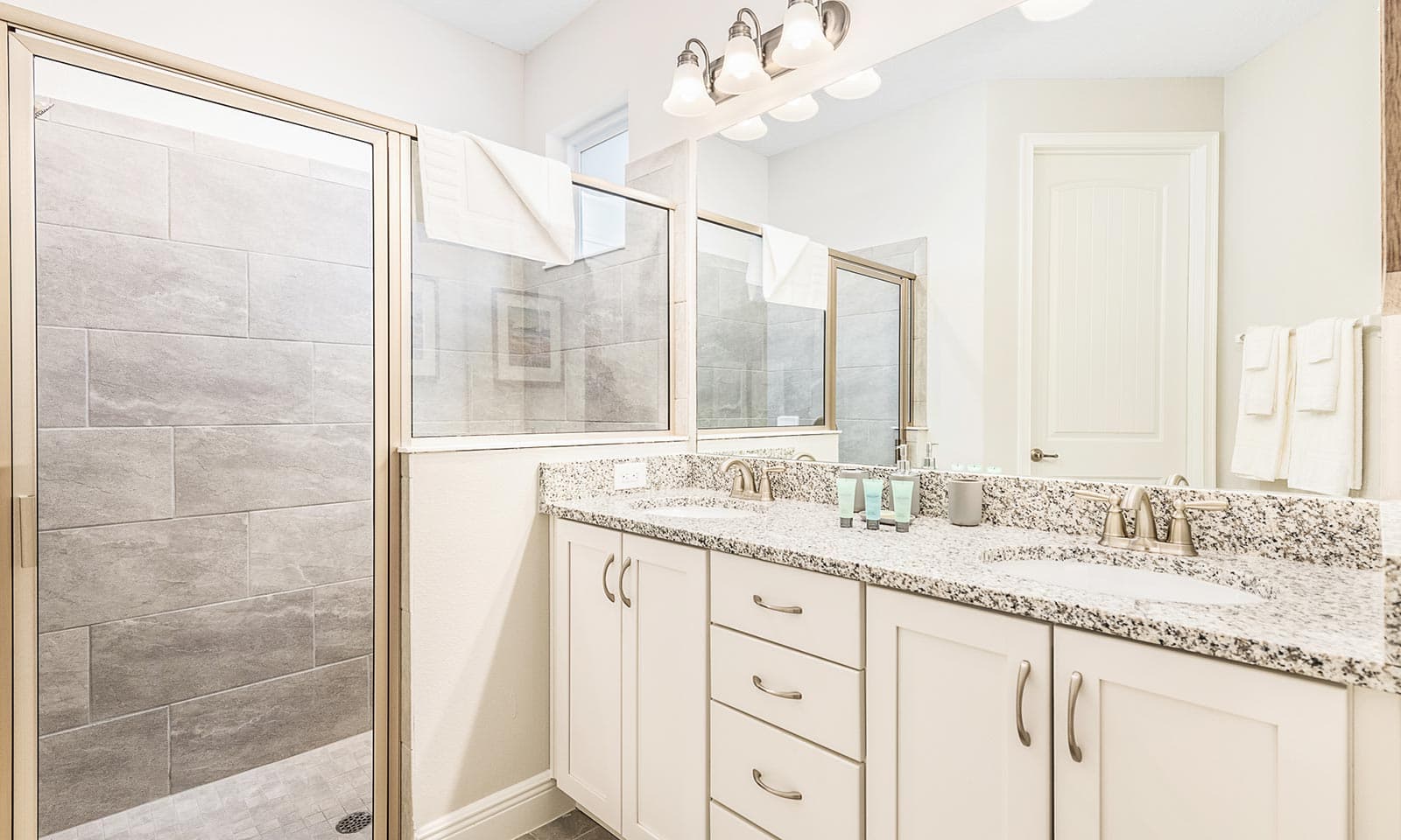 Grand Galactic Estate - Image 10