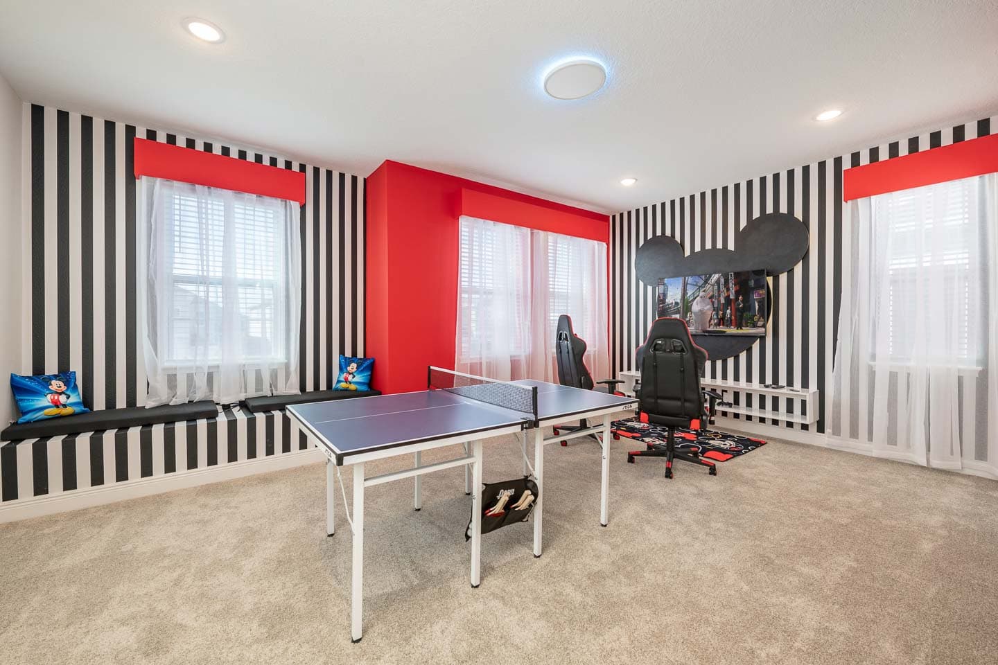 Fun-in-the-Sun Villa - Image 18