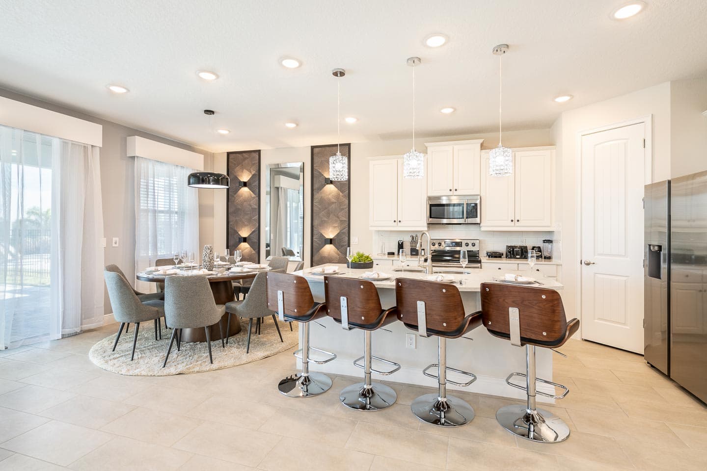 Fun-in-the-Sun Villa - Image 5