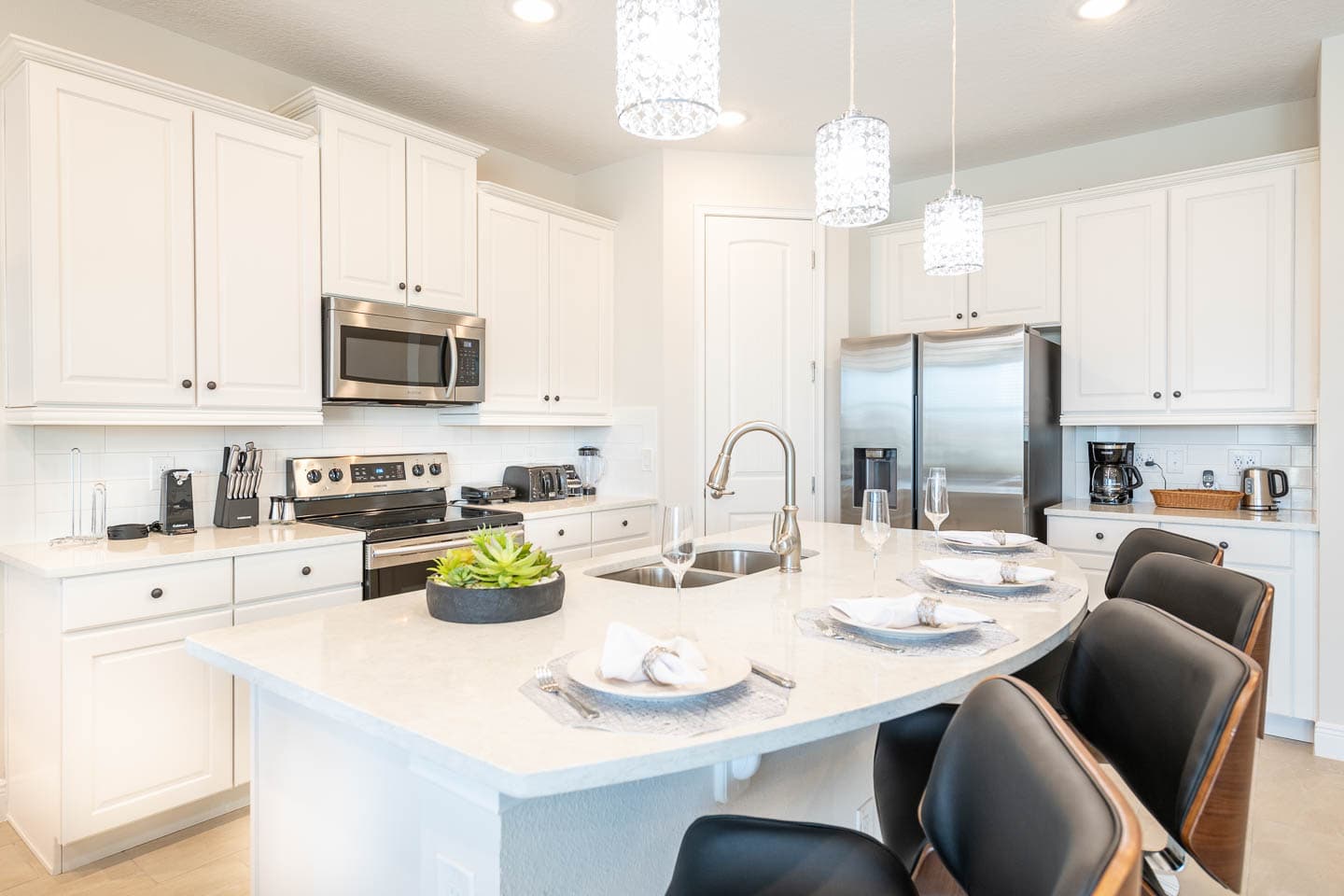 Fun-in-the-Sun Villa - Image 4