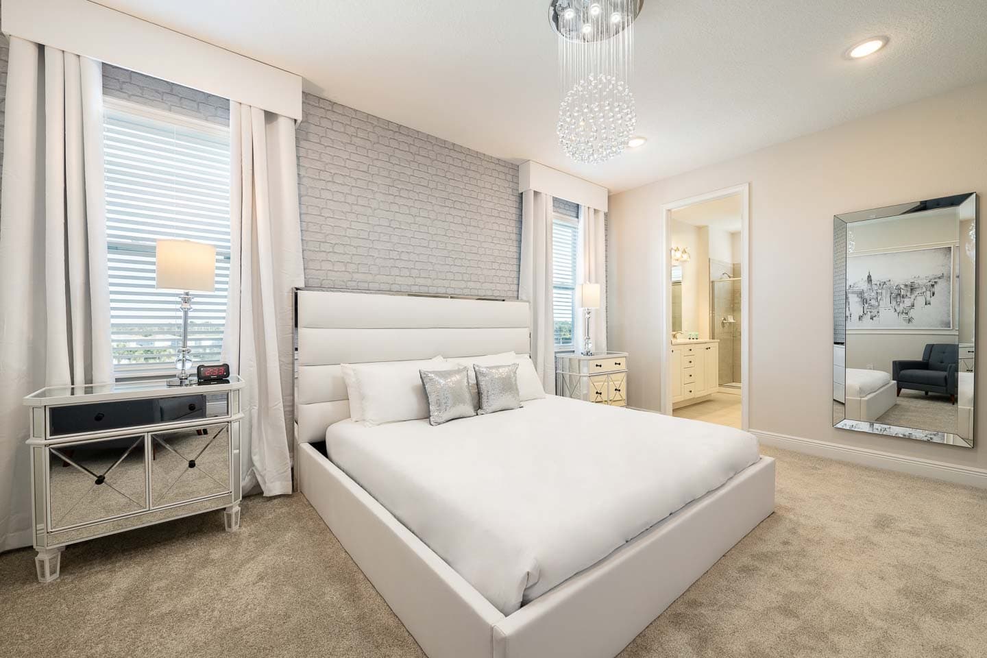 Fun-in-the-Sun Villa - Image 9