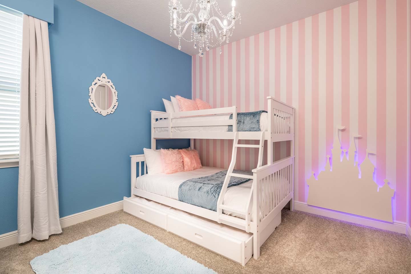 Fun-in-the-Sun Villa - Image 14