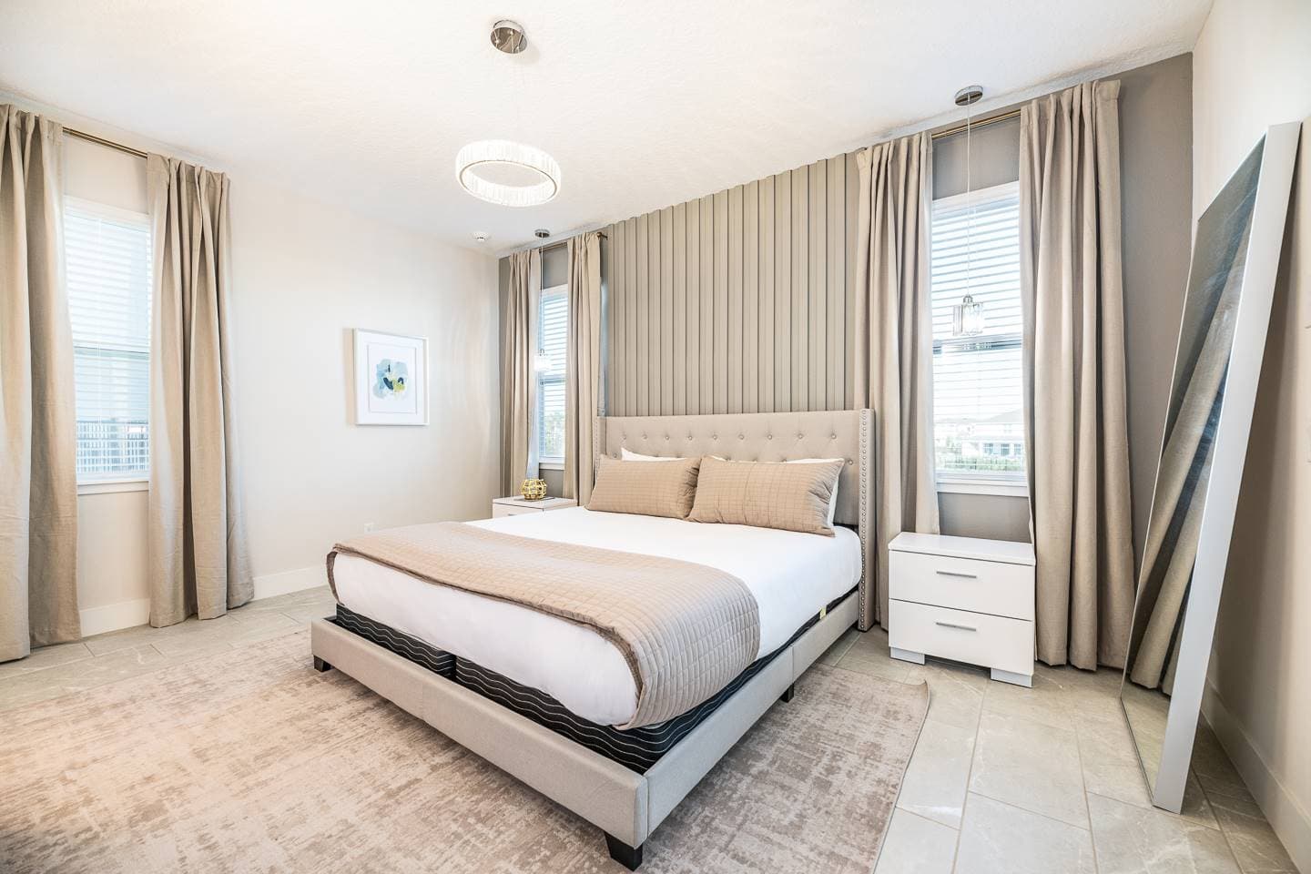 Colorful Southfield Getaway - Image 5