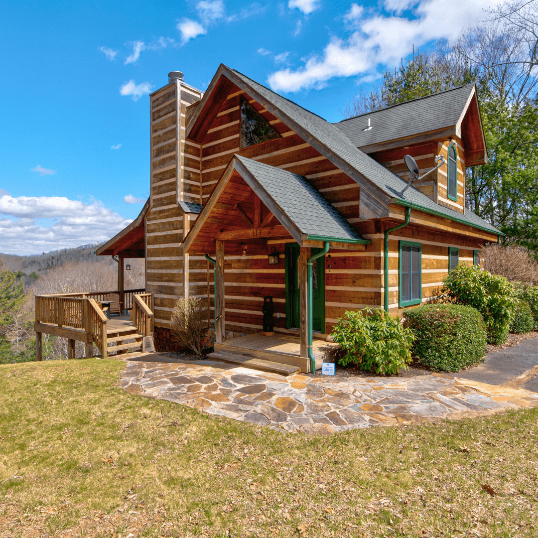 Cozy Bear Cabin - Image 1