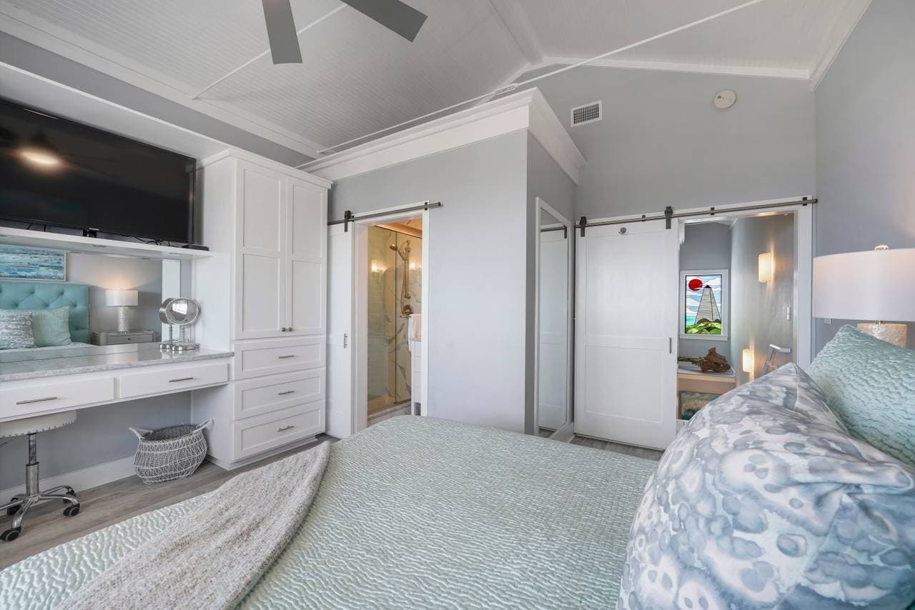 Above The Crowd Home - Image 16