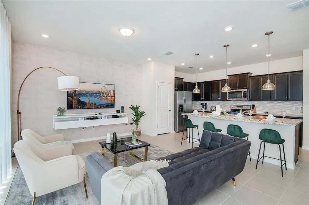 Azure Grace Villa - Image 4