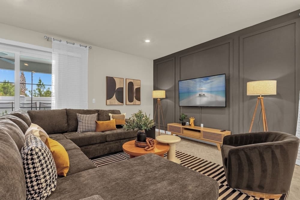 Palm Shadow - Image 4