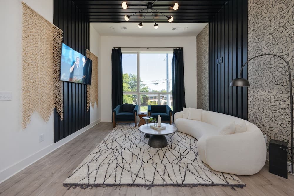 Elevate Starcrest - Image 1