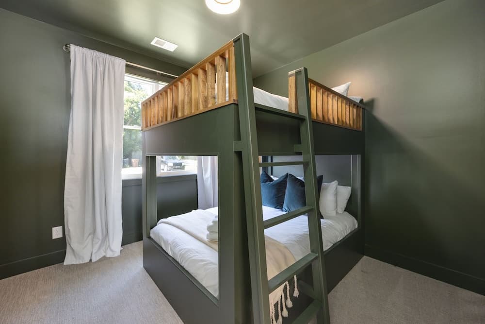 Elevate Starcrest - Image 67