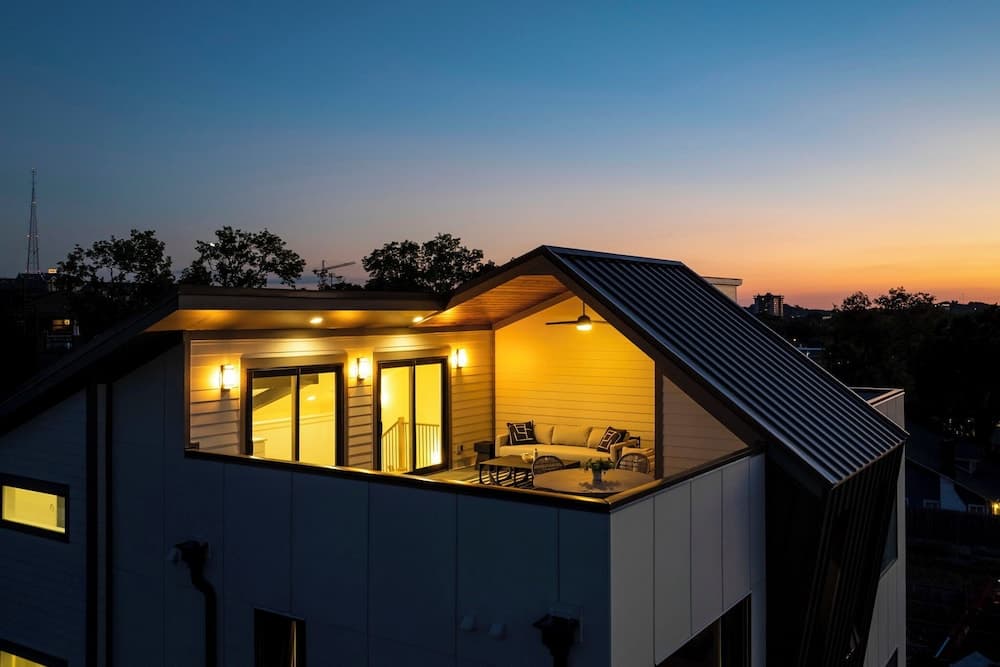 Elevate Starcrest - Image 82