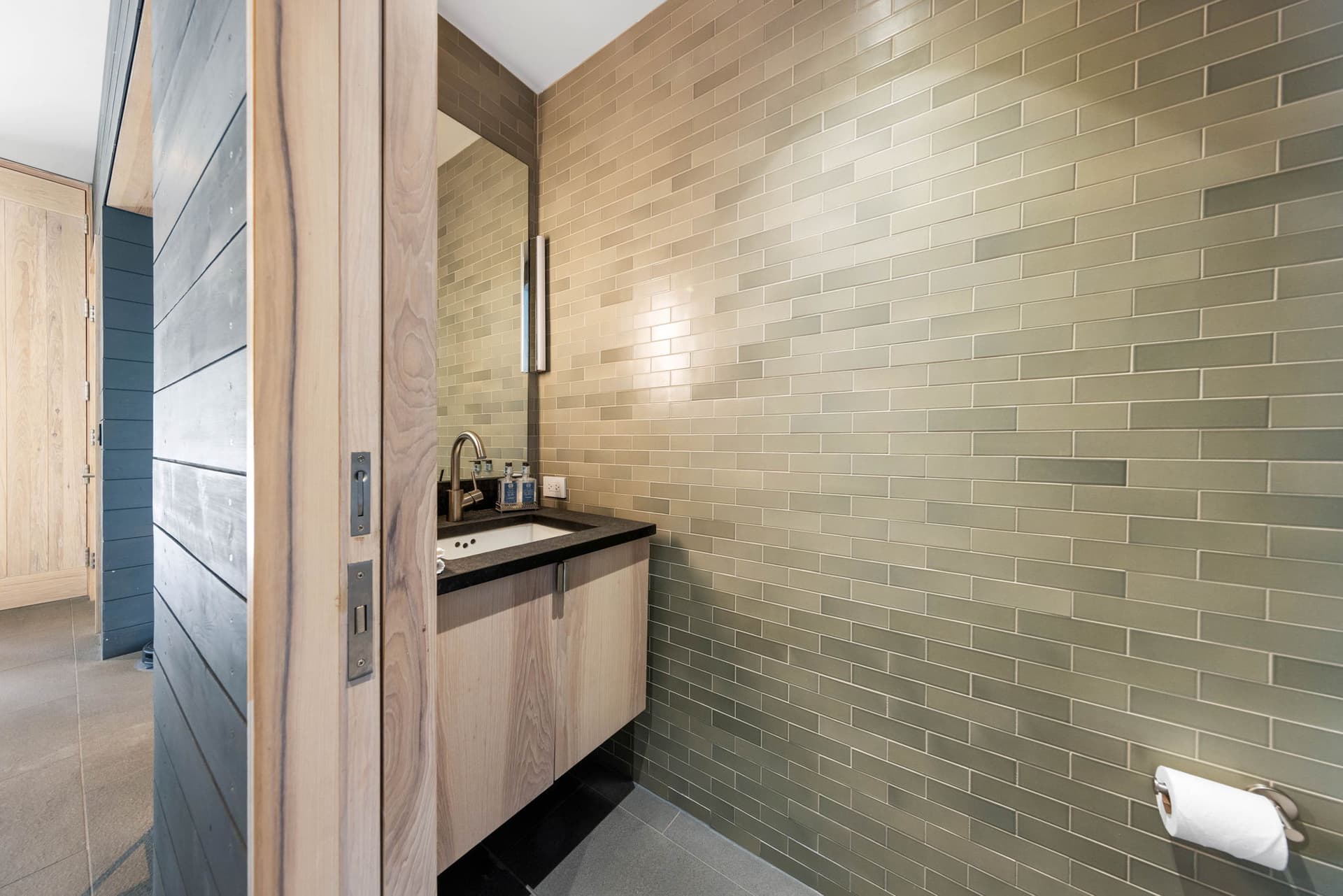 Elevation Ski-in Ski-out in Northstar - Image 21