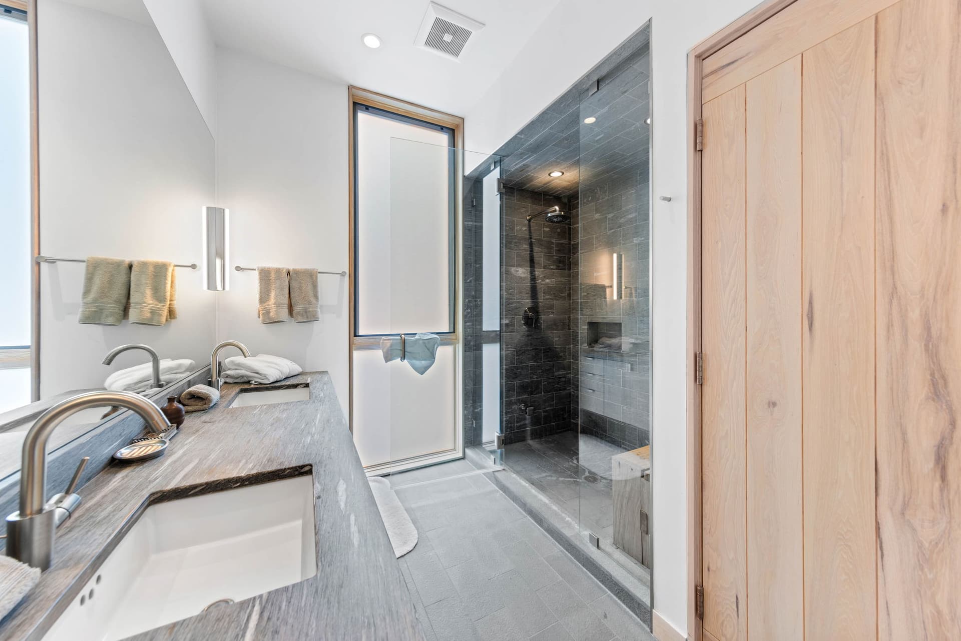 Elevation Ski-in Ski-out in Northstar - Image 13