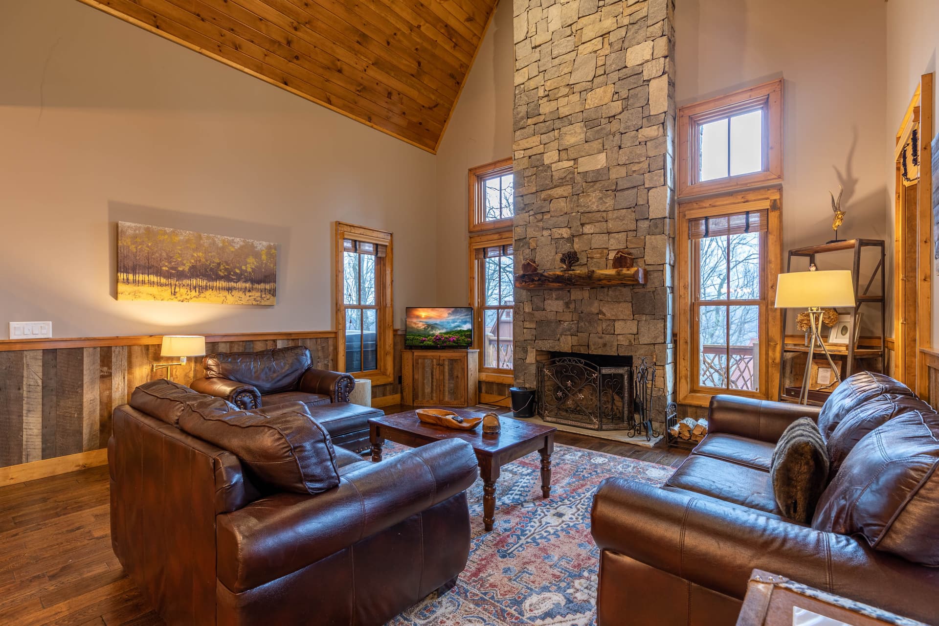 Elk Bluff Home - Image 4