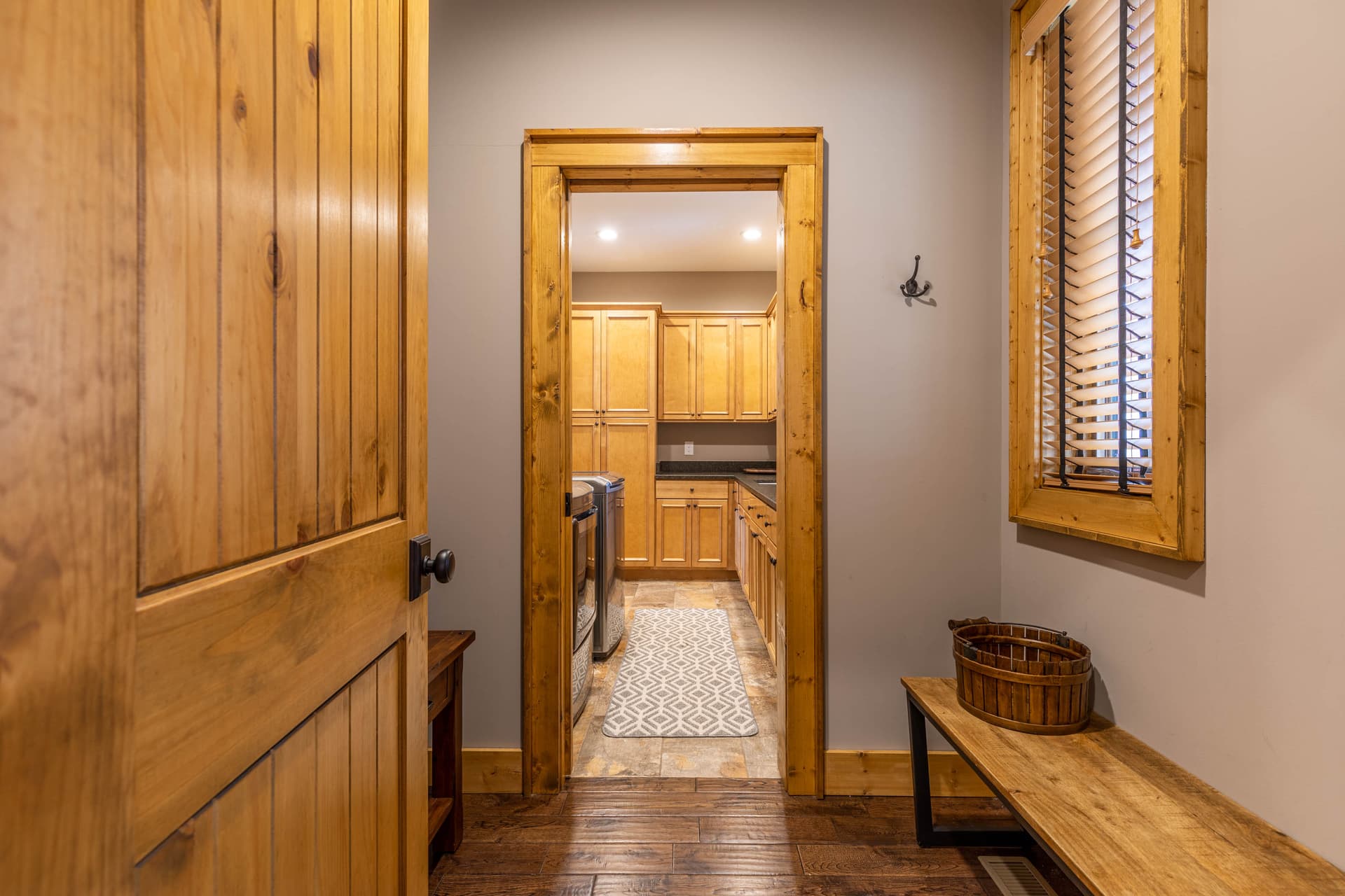 Elk Bluff Home - Image 9