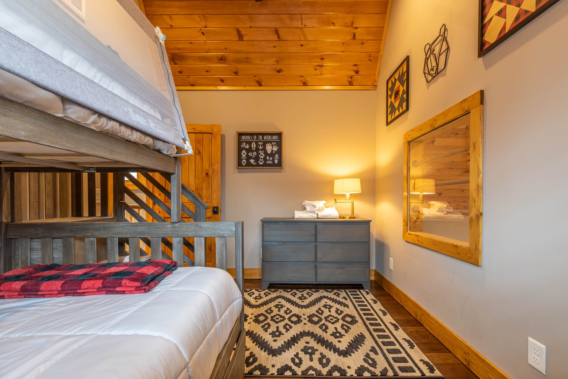 Elk Bluff Home - Image 21