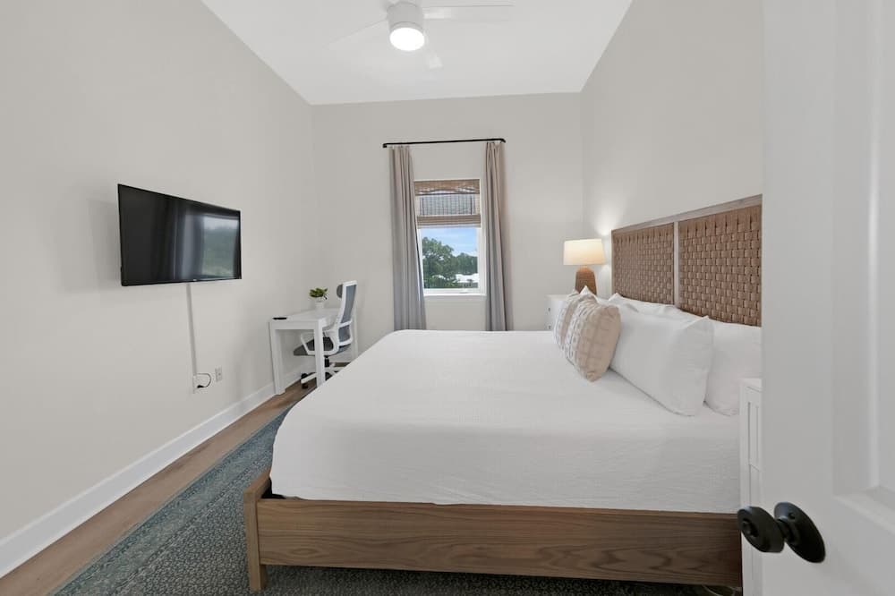 Emerald by Alma - Image 10