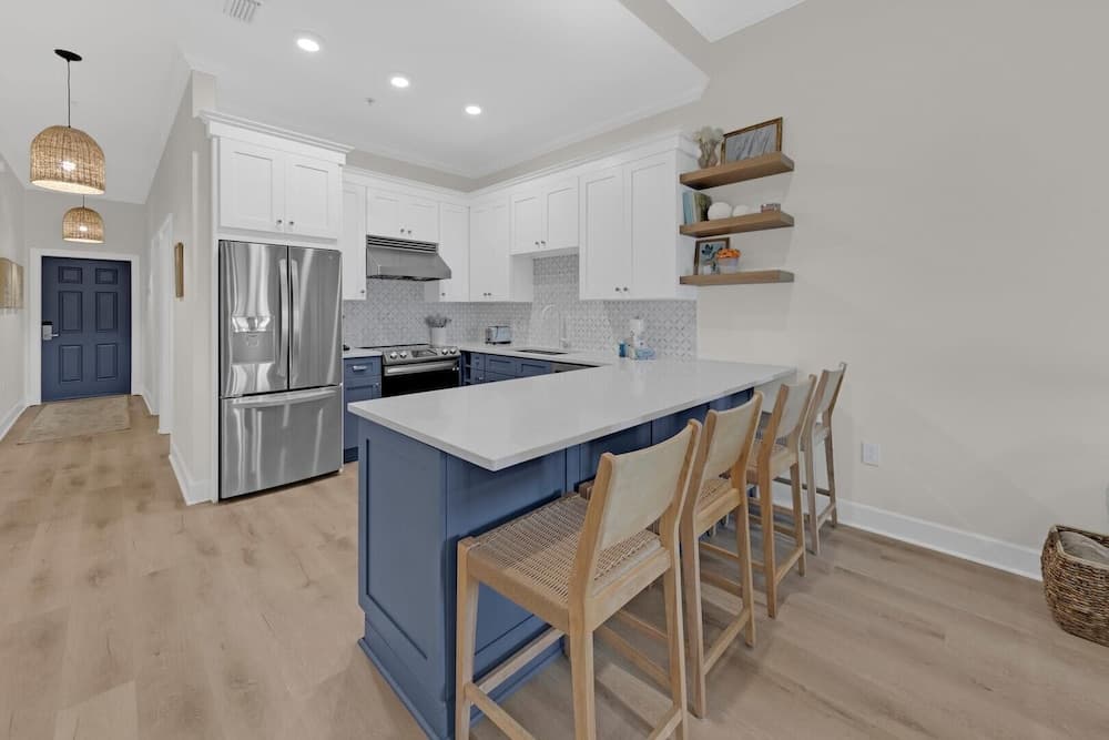 Emerald by Alma - Image 5