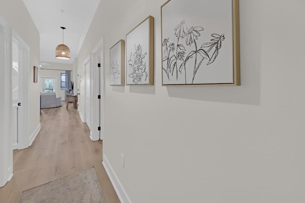 Emerald by Alma - Image 28