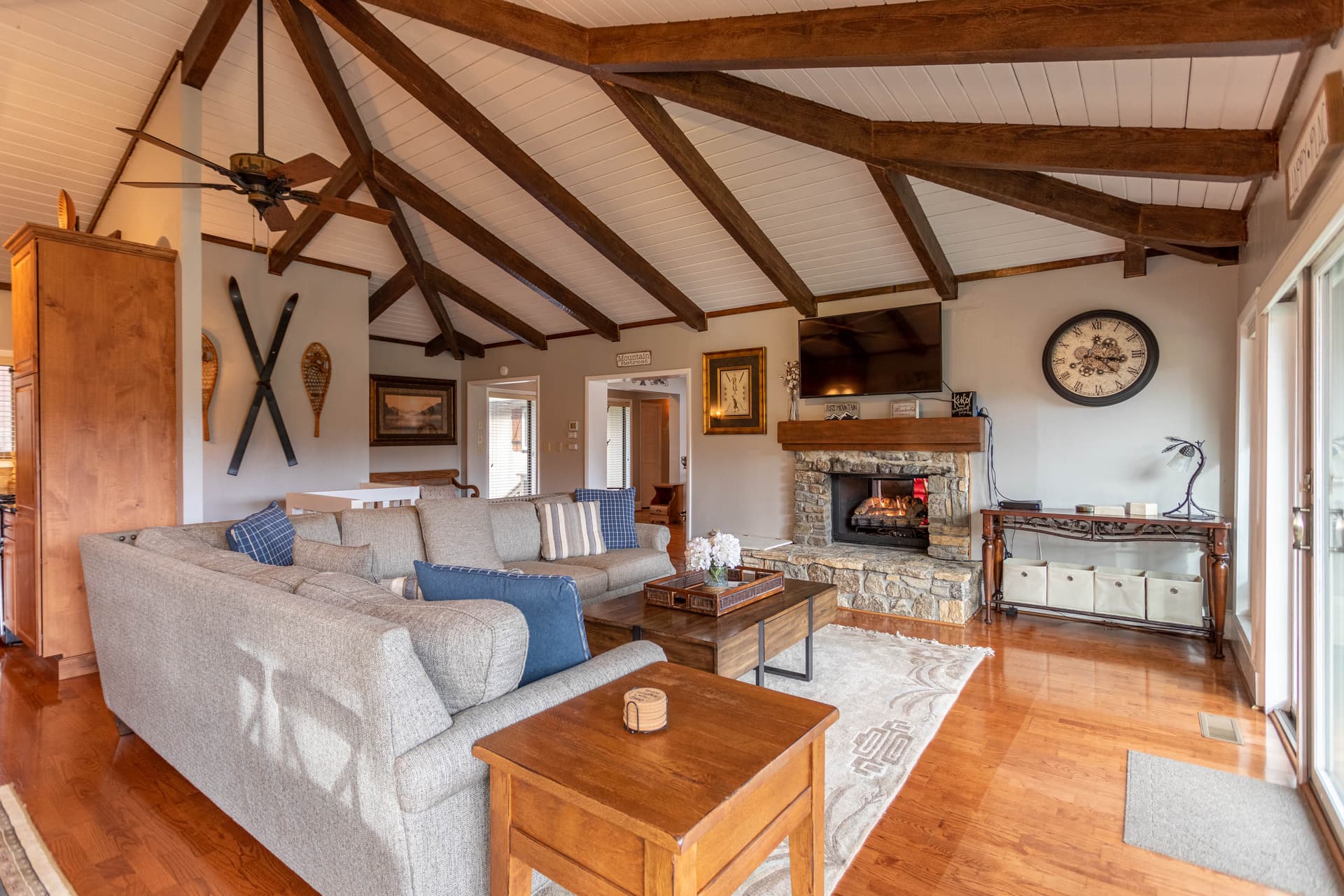 Emerald Escape - Image 3