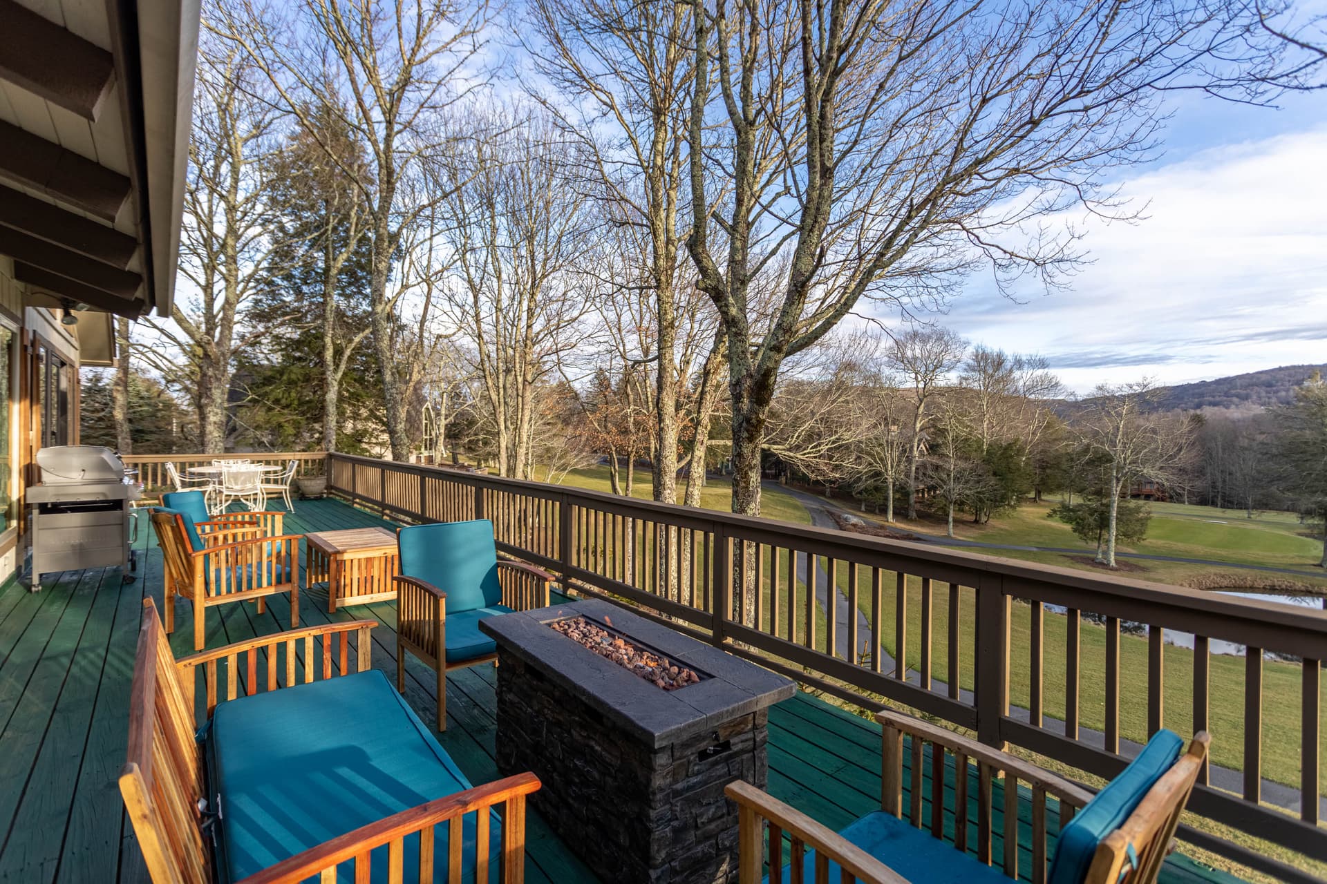 Emerald Escape - Image 3