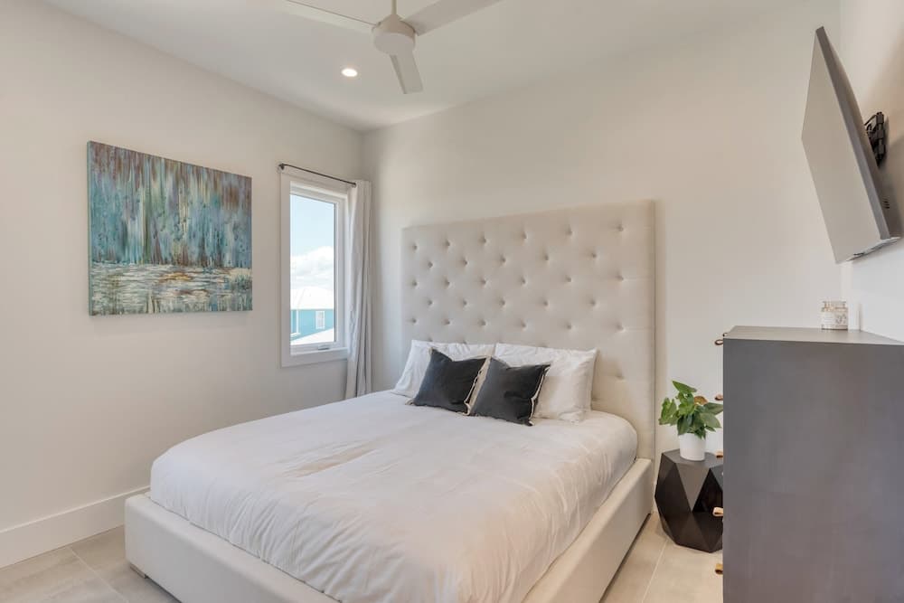 Emerald Evening - Image 10