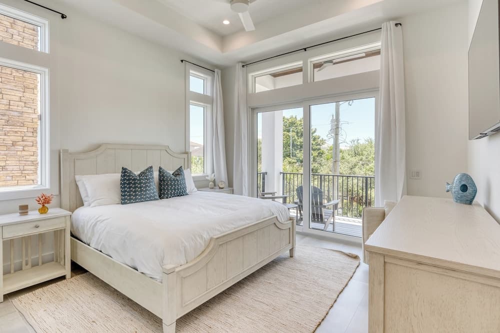 Emerald Evening - Image 16