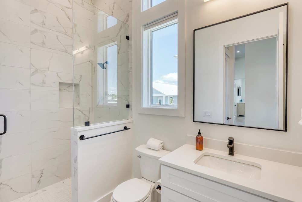 Emerald Evening - Image 33